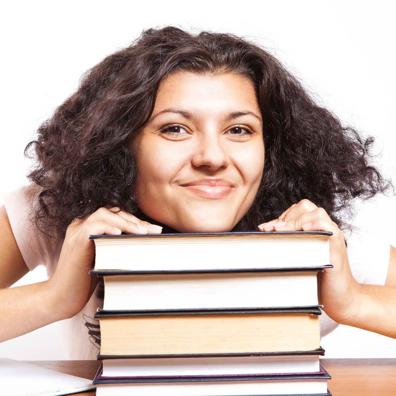 smiling woman learning italian